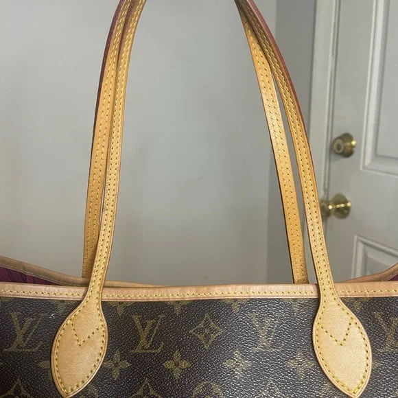 Authentic LV Neverfull 💗 - Picture 2 of 9